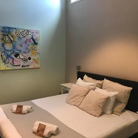 Kings Hostel *