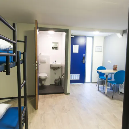 Hostel King's